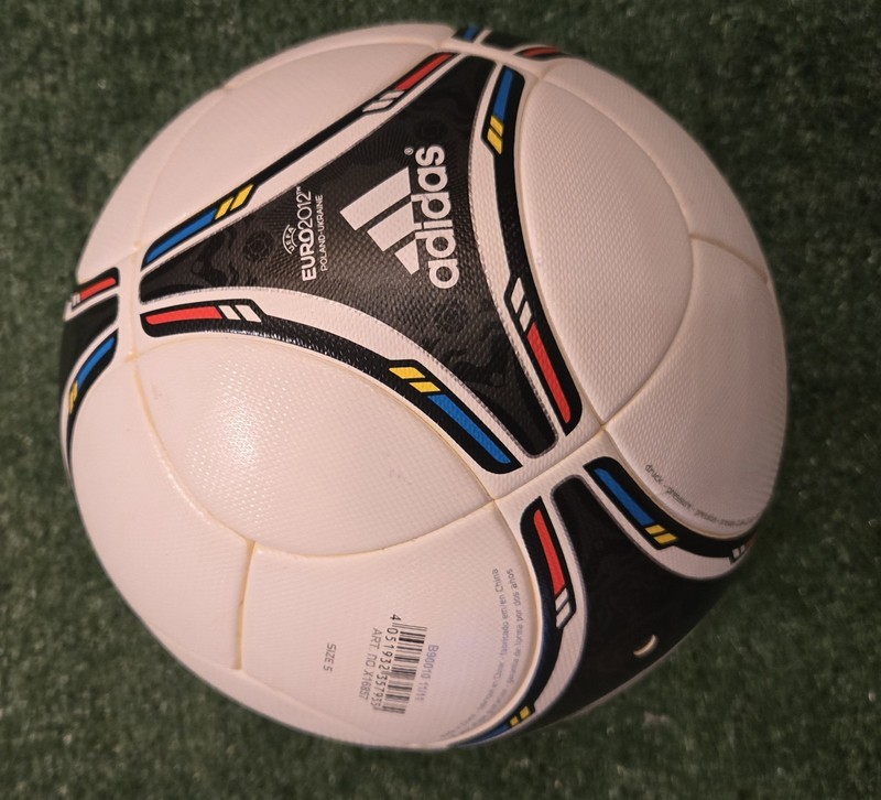 Adidas Tango Authentic UEFA Euro 2012 Official Match Ball RARE gallery