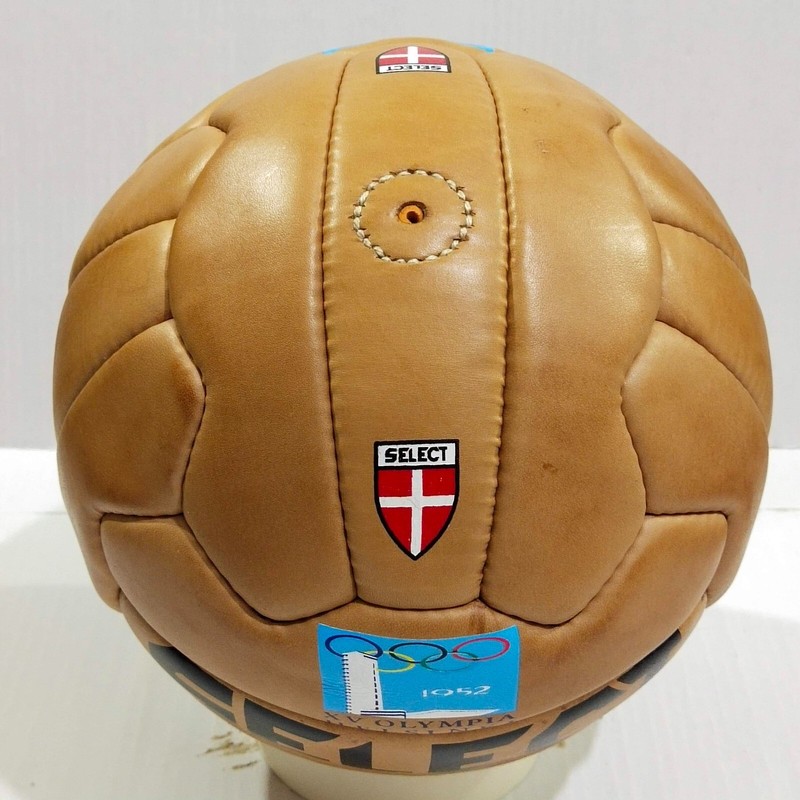 SELECT Super Olympia | Summer Olympics Football Finland | 1952 | Size 5 gallery