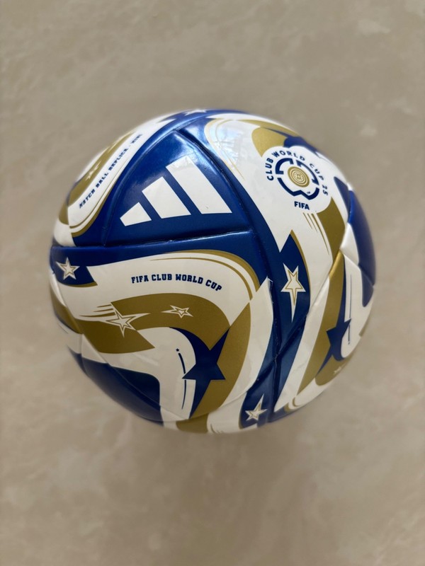 SOCCER BALL-ADIDAS-SIZE 1 MINI-FIFA CLUB WORLD CUP 25-BALL REPLICA-NEW-