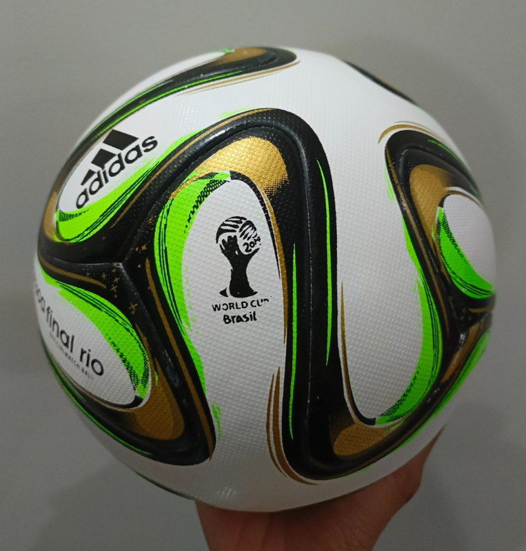 Brazuca Final Rio Football FIFA World Cup 2014 Match Soccer Ball Size 5