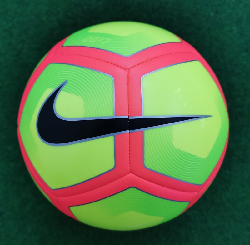Football Nike Pitch Premier League 2016-2017 [5] Hazard Ozil Ibrahimovic Pogba