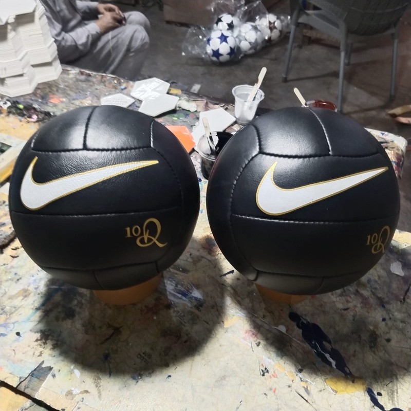 Rare Nike Ronaldinho R10 Gaucho Official Soccer Ball Size 5