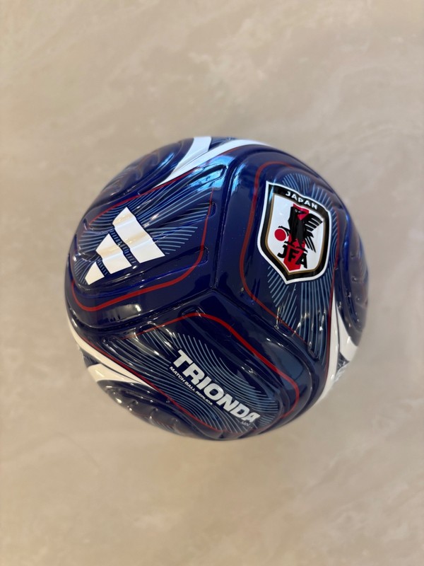 SOCCER BALL-ADIDAS-MINI-MATCH BALL REPLICA-TRIONDA-JAPAN LOGO TEAM-NEW-
