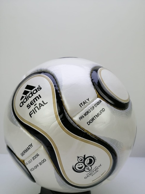 TEAMGEIST adidas Semifinal Germany 2006 Size 5 Official Match Soccerball