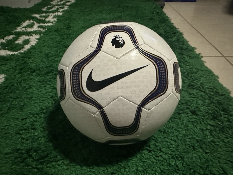 Nike Geo Merlin English Premier League EPL Strike Soccer Ball 2025 White & Black