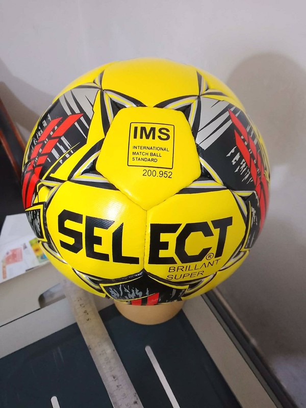 SELECT Brilliant Super International Standard Match Ball 2025 Size 5 gallery