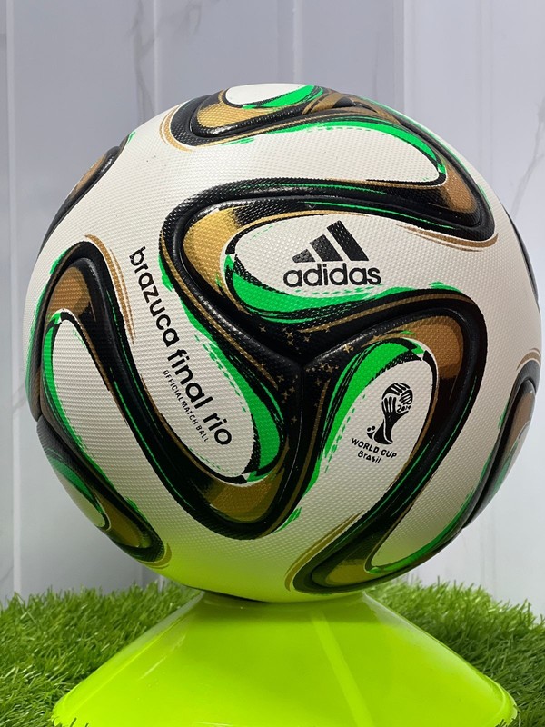 Brazuca Final Rio 2014 FIFA World Cup Brazil Official Soccer Size 5 Match Ball