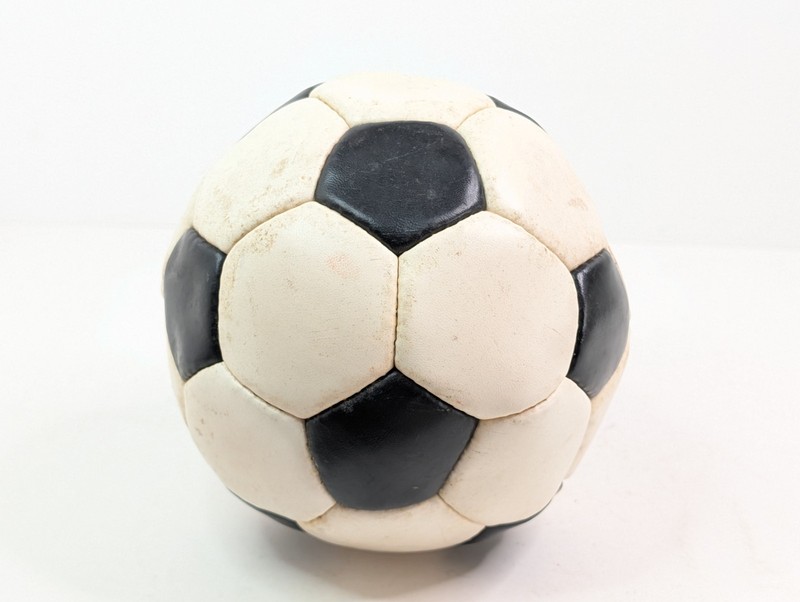 Pizza Hut FIFA Soccer Ball Official Size 5, 90s Display Only Won't Inflate! gallery