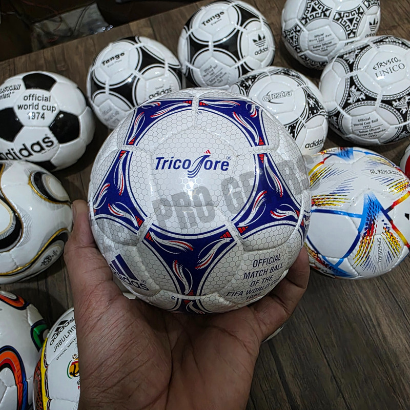 Adidas Historical Mini Balls Set 15 pcs World Cup 1970-2026 Collector Set Size1 gallery