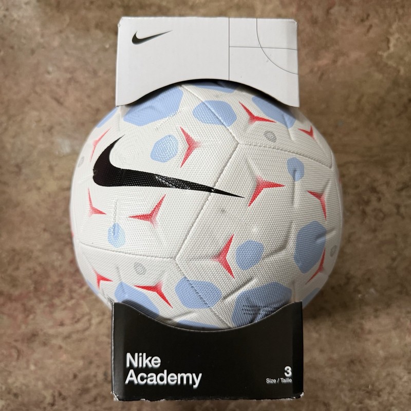 Nike OmniSculpt Technology Academy Soccer Ball White/Royal Tint/Black