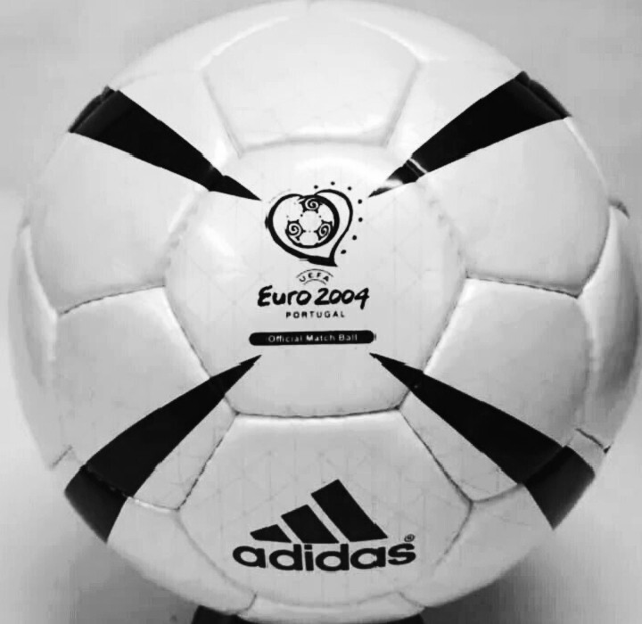 Adidas Roteiro UEFA Euro 2004 Portugal White Match ball – Size 5