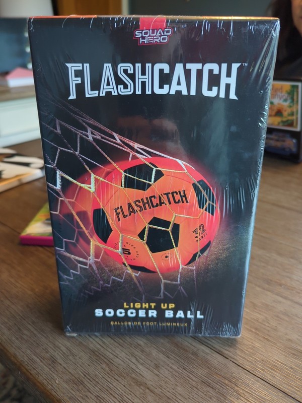 FlashCatch Light Up SOCCER BALL Size 5 Kick Activated LED Night Play NEW