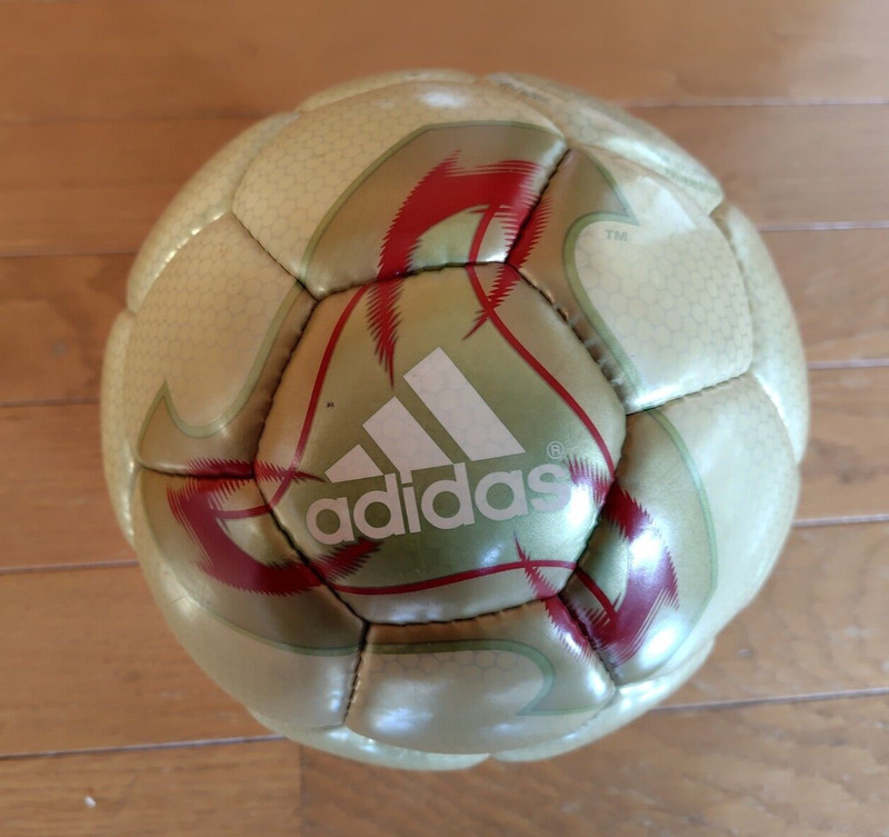 FIFA World Cup 2002 Official Match Ball Adidas Fevernova Size 5 Ball only Junk gallery