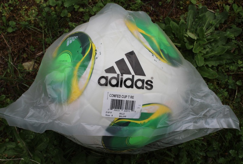 ADIDAS 2013 FIFA World Cup Brazil SOCCER ball cafusa size 5 In plastic NEW