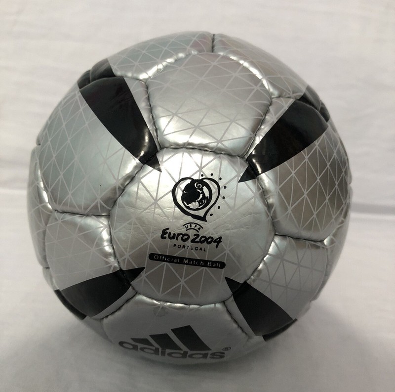 ADIDAS 2004 PORTUGAL OFFICIAL MATCH BALL SIZE 1 FIFA APPROVED MINI BALL