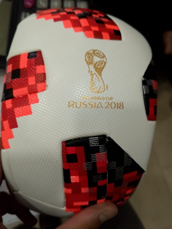 ADIDAS RED TELSTAR 18 FINAL WORLD CUP RUSSIA 2018 MATCH BALL SIZE-5 gallery