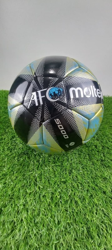 Molten Vantaggio AFC FIFA 5000 Official Match Ball Replica | Size 5 Soccer Ball