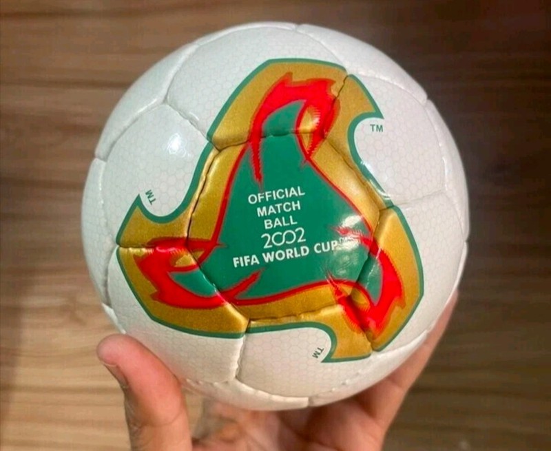 Adidas Teamgeist Mini Official Match Ball FIFA World Cup 2006 Berlin Size. 1 gallery