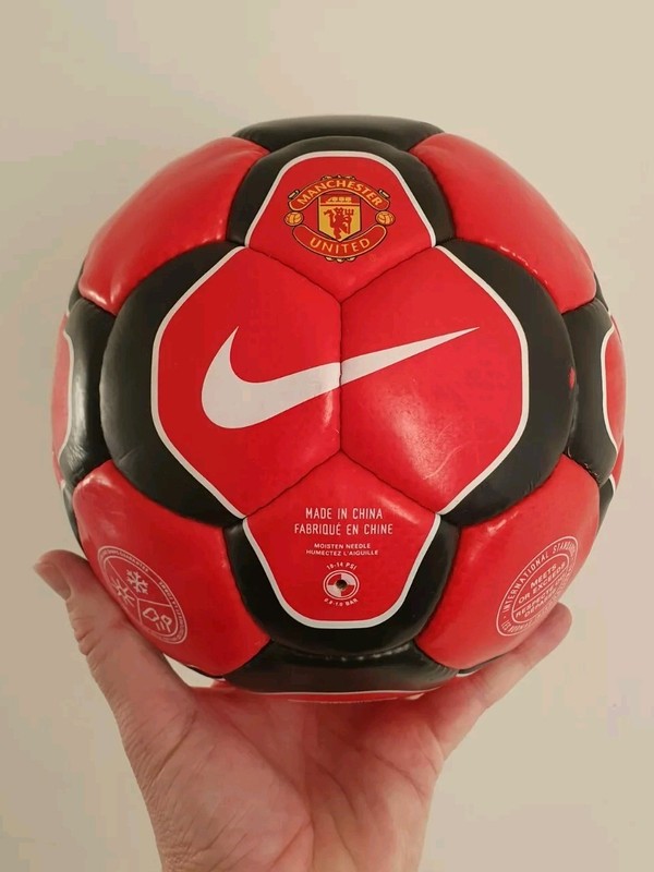🔶️VINTAGE FOOTBALL NIKE MANCHESTER UNITED SIZE 5 SOCCER BALL STITCHED gallery