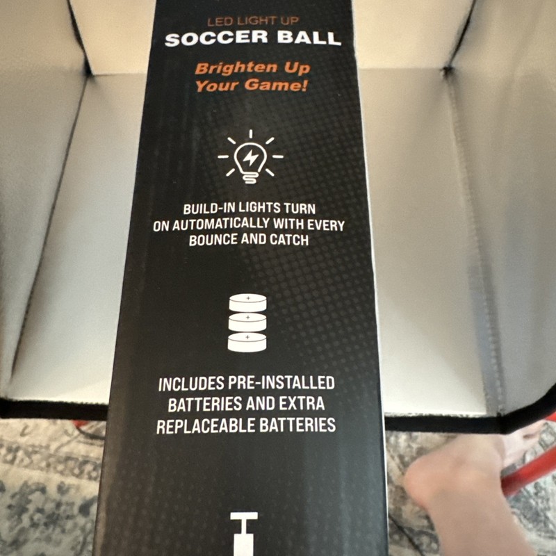 Tomleon Startrail LED Light Up Soccer Ball Size 5 Pump 32 Panel Kids Outdoor gallery