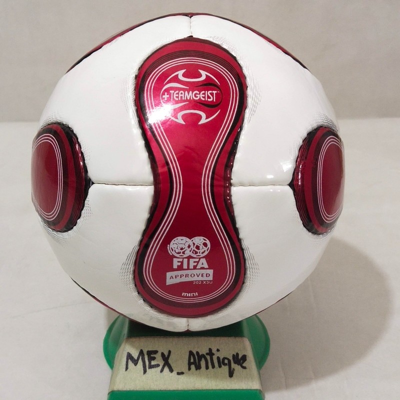 Adidas Team Geist 2007 - Official Match Ball - FIFA World Cup - Size 1 gallery