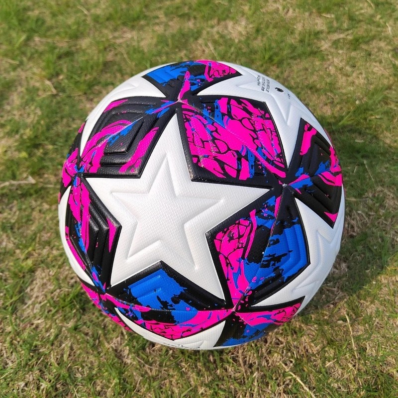 Professional Seamless PU Soccer Ball Official Size 5 Thermally Bonded Football
