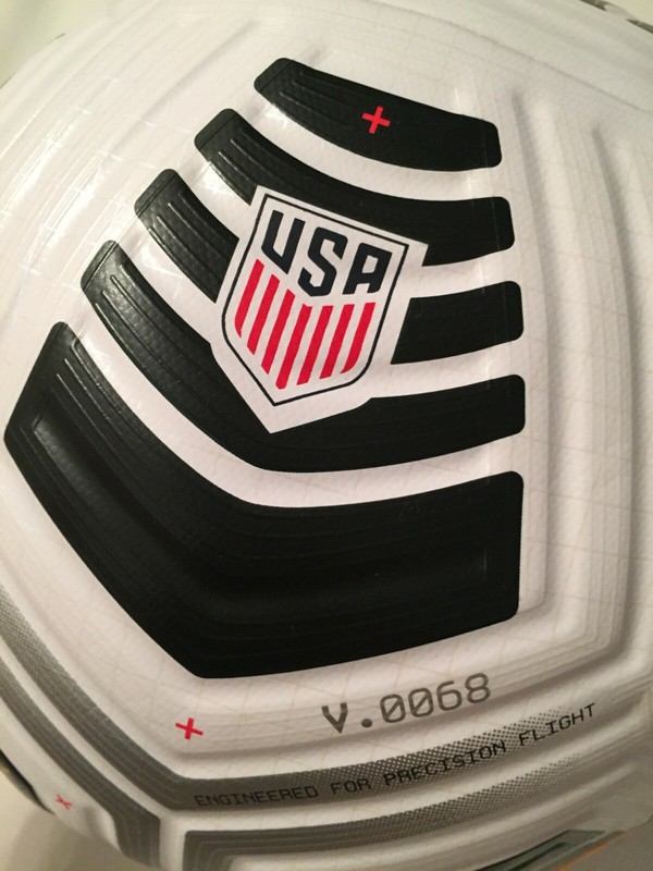 NIKE USA CREST FLIGHT SOCCER OFFICIAL MATCH BALL OMB ACC FIFA CW5497-100 SIZE 5 gallery