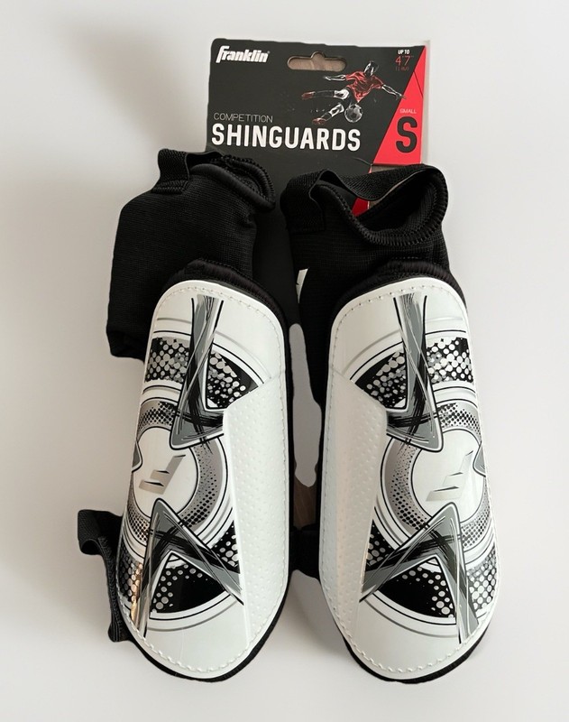 Franklin Sports Competition Soccer Shinguards Kids YOUTH SZ Small Up to 4’7″ NEW