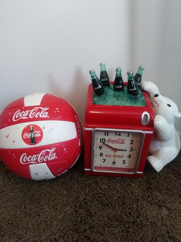 Coca-Cola Volley Ball with polar bear coke bottle clock display only soda pop