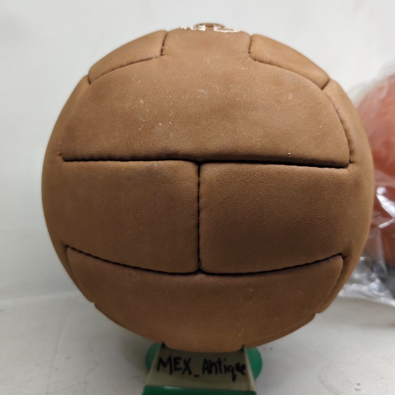 T Model Ball SE - Official Match Ball - Second Half WC 1930 URUGUAY - Size 5 gallery