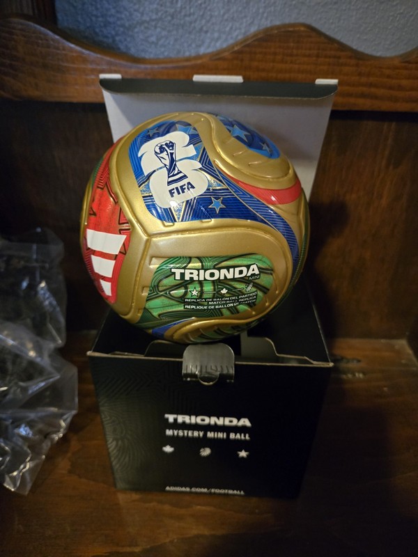 2026 FIFA World Cup Trionda Adidas Mini Soccer Ball – Mystery Mini Ball – GOLDEN