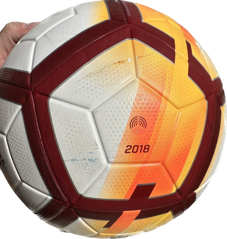 Nike OMB Copa Libertadores Final 2018 - River Boca  gallery