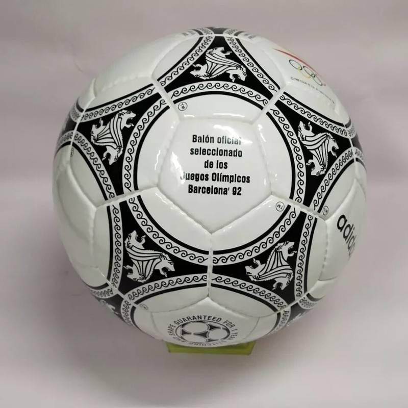 ADIDAS ETRVSCO UNICO BARCELONA OLYMPICS 1992 Official Match Soccer Ball Size 5 gallery