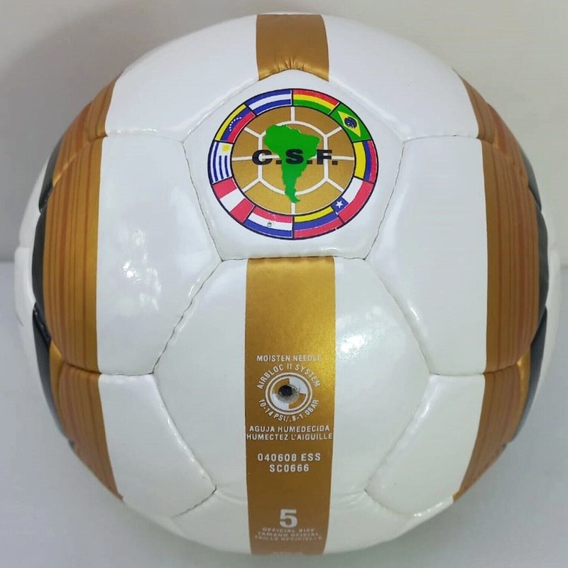 Rare Golden Nike Total 90 Aerow | Copa America 2004 | Official Match Ball Size 5