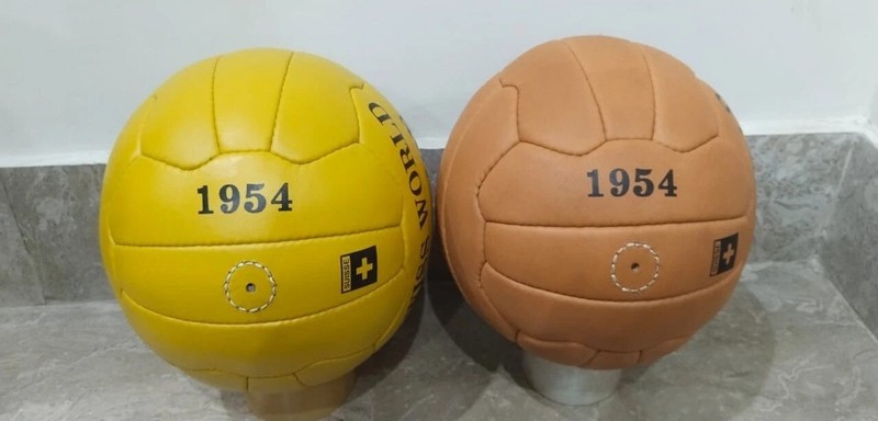 OFFICIAL MATCH BALL 1954 WORLD CUP SWITZERLAND. SWISS MODEL (Pre adidas) gallery