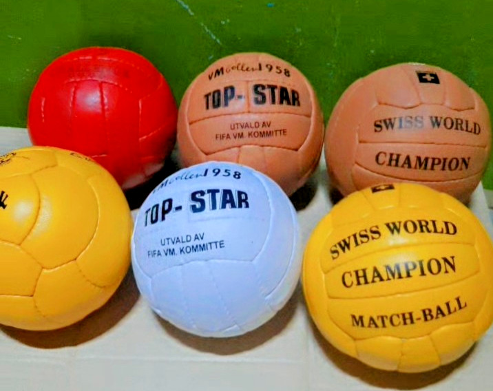 Historical Mini Ball Set FIFA World Cup 1930 1966 in Leather Size 1