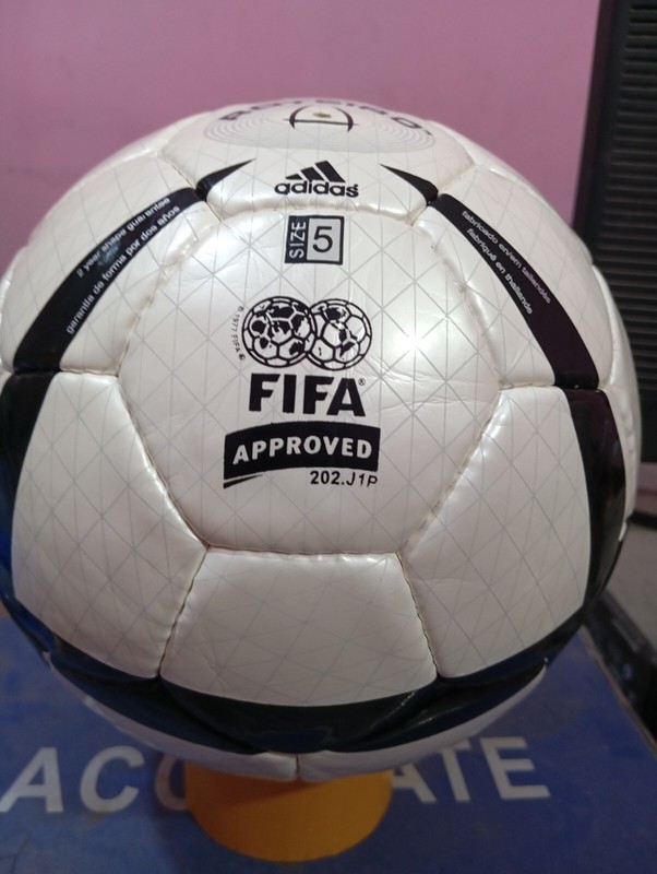 ADIDAS ROTEIRO Euro Cup 2004 Portugal official Match Ball Size 5