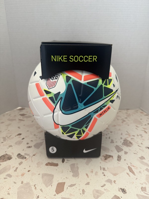 NIKE MERLIN INSIGNIA ACC SOCCER OFFICIAL MATCH BALL SIZE 5 (WHITE) (CK6055-100)