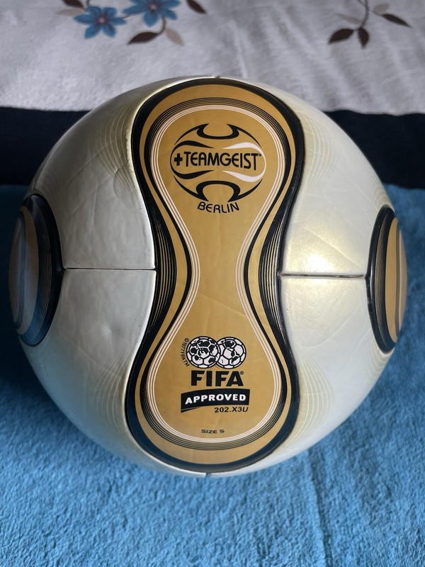 ADIDAS TEAMGEIST WORLD CUP GERMANY2006 OFFICIAL MATCH BALL FIFA APPROVED 202.X3U gallery