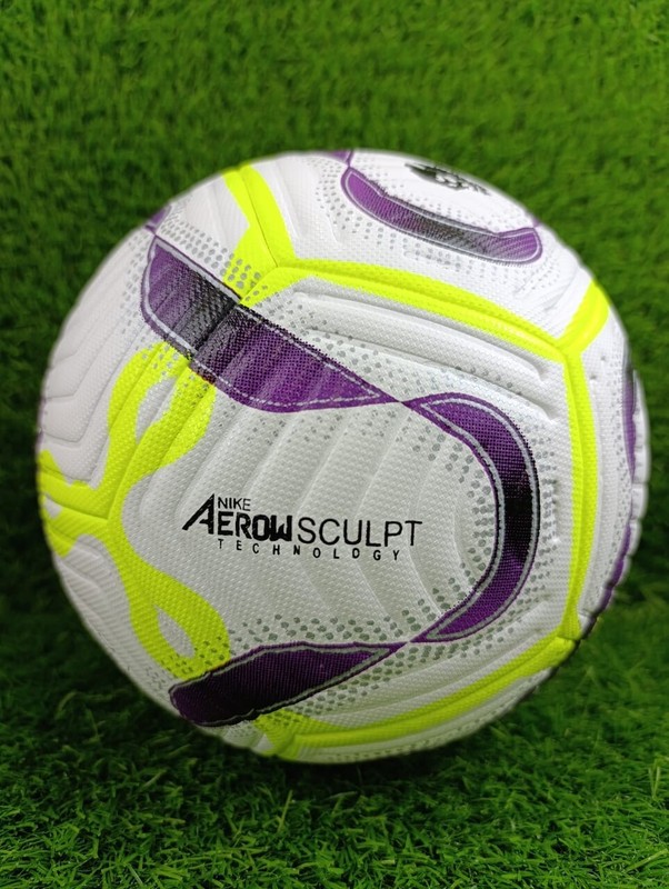 Nike Aerow Sculpt Technology FLIGHT Soccer Ball of the Premier League 2024-2025