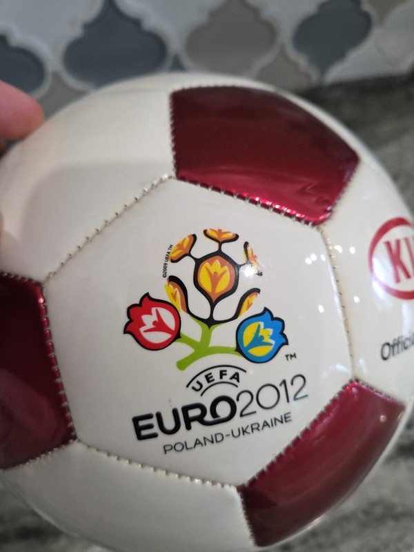 Promotion UEFA Euro 2012 Poland Ukraine Soccer Football Ball KIA Metalic Red gallery
