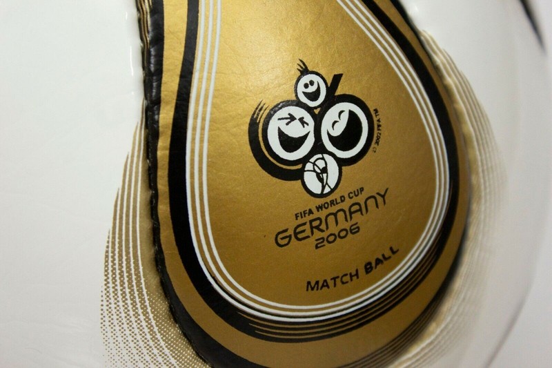 Adidas Teamgeist Final Berlin Ball | FIFA World Cup 2006 | OMB |size 5 gallery