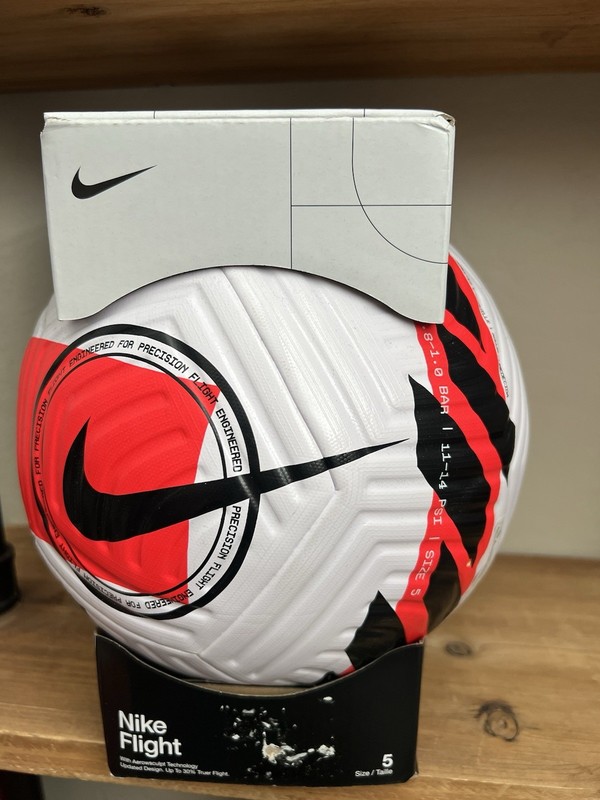 Nike Ball Size 5 Strike gallery