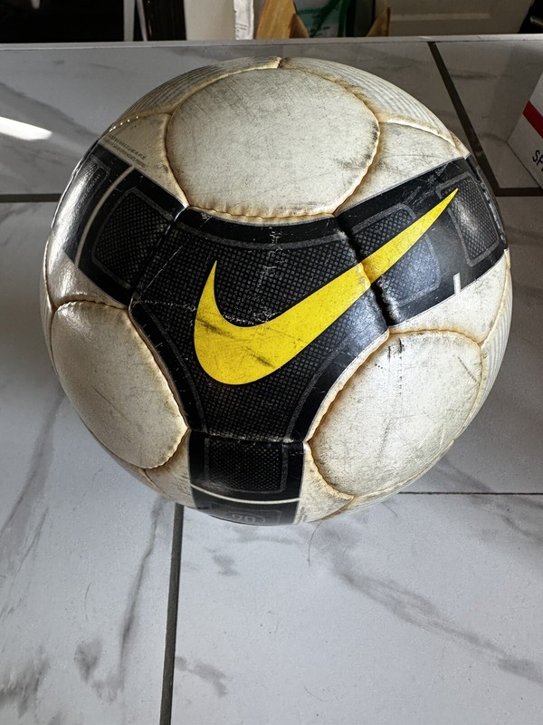 VERY RARE Nike Total 90 Omni official match ball of 2008 FIFA Quality Approved