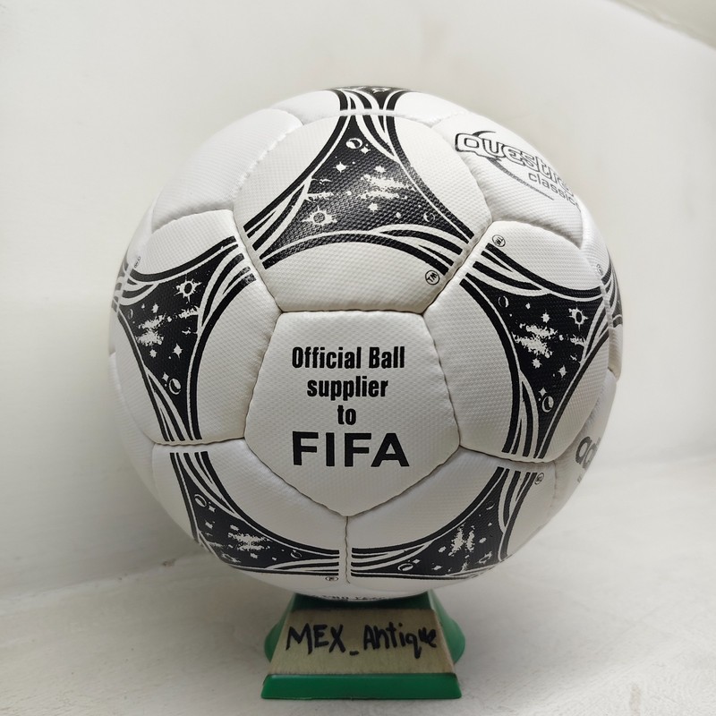 Adidas Questra Classico - official Ball - FIFA World Cup 1994 - Size 5 gallery