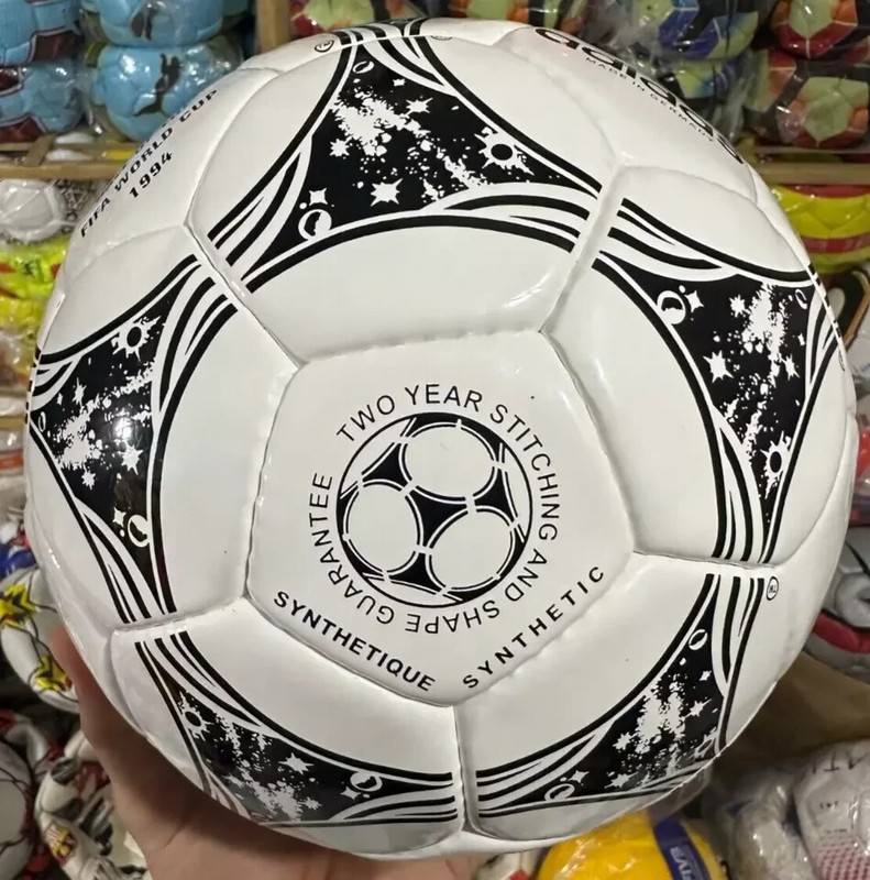 Adidas Questra | FIFA World Cup 1994 | Official Match Ball | Athletic Edge gallery