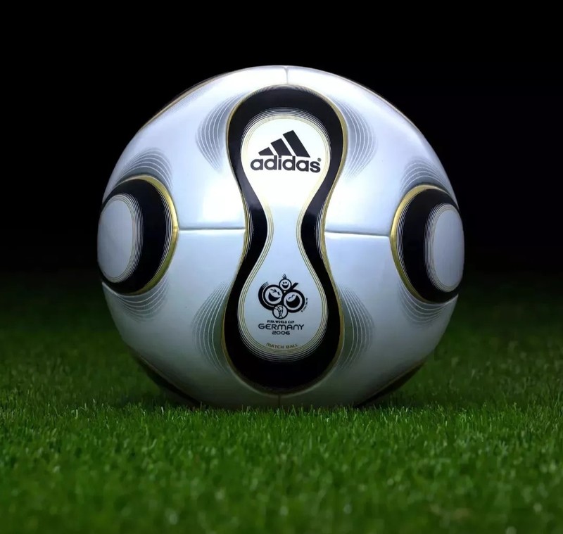 Teamgeist Berlin Official Match Ball 2006 Germany World Cup Size 5 Soccer