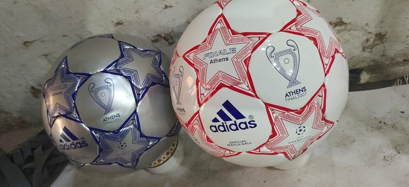 2X Athens Final 2007 / Finale 2006 Paris Size 5 Soccerball gallery