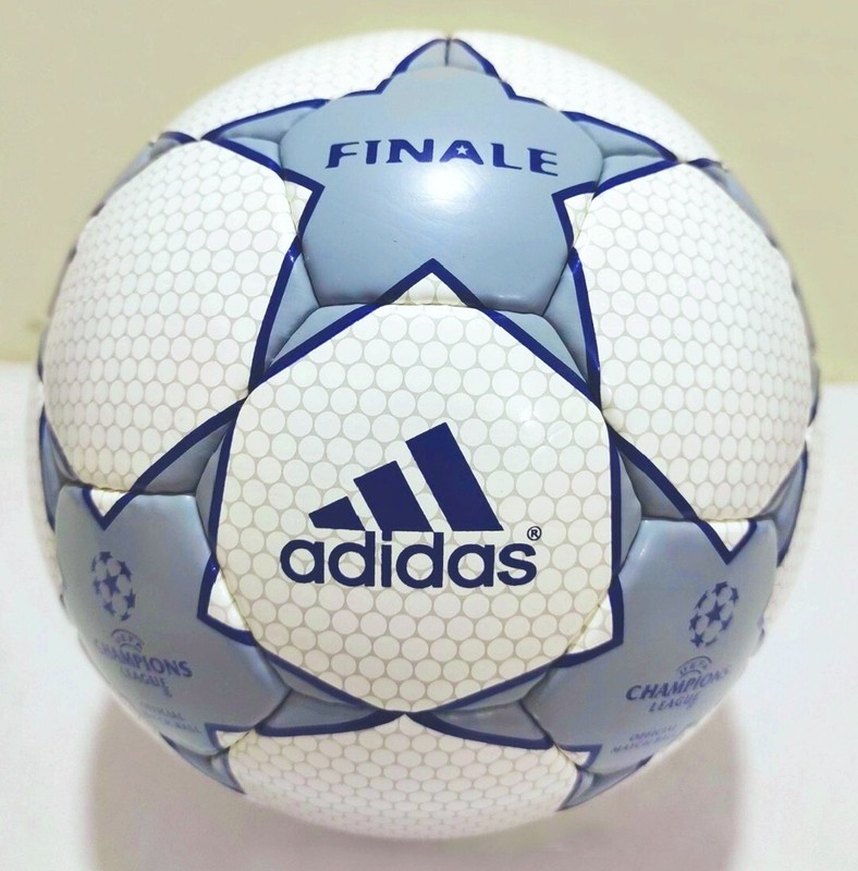ADIDAS UEFA CHAMPION LEAGUE **FINALE ISTANBUL** 2000/2001 OFFICALL MATCH BALL