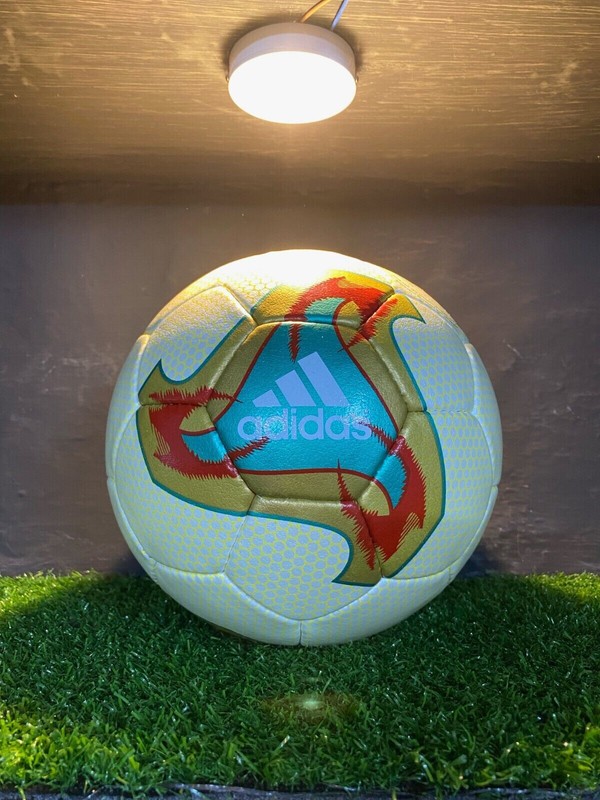 Adidas MATCH BALL Fevernova - FIFA World Cup 2002 - Official Match Ball- Size 5